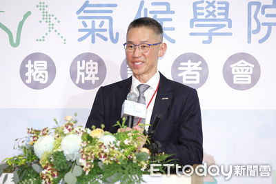 清大校長高為元赴美覓職挨批　校監會紀錄遭「蓋牌」未公布