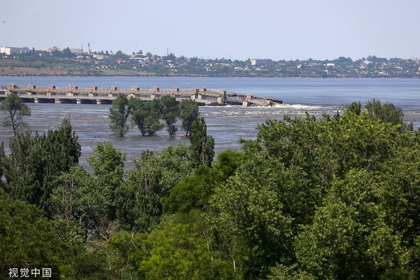 ▲▼烏克蘭新卡科夫卡水壩6日遭炸毀後潰堤。（圖／CFP）