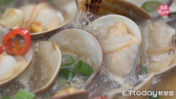 《168懶人料理》示範製作蒜蓉蛤蜊,蛤蜊（圖／168懶人料理提供）