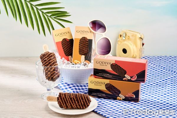 ▲▼GODIVA推出2款全新雙口味巧克力雪糕。（圖／GODIVA提供）