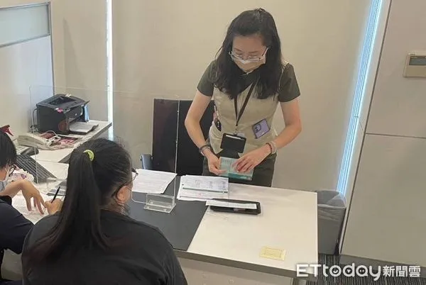 ▲莊姓少婦聽信「老師」欲將積蓄230多萬投資虛擬貨幣。（圖／平鎮警分局提供）