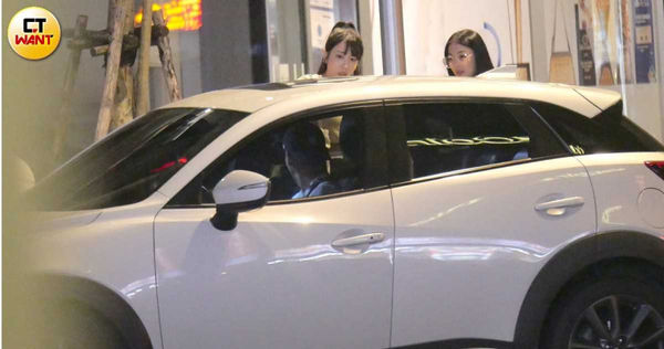 誰是室友1／梓梓被爆戀上男演員　稱隊友小雞是「室友」卻不同住