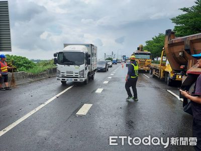 台78小貨車遇大雨失控撞砂石車　西行一度回堵到虎尾交流道