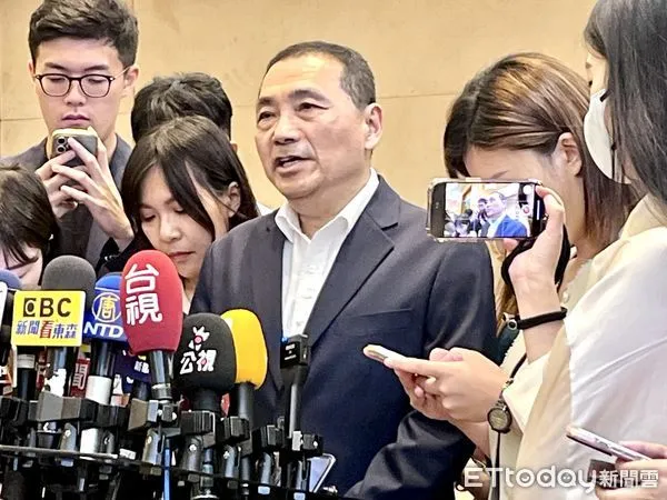 ▲▼  新北市長侯友宜受訪    。（圖／記者許靖騏攝）