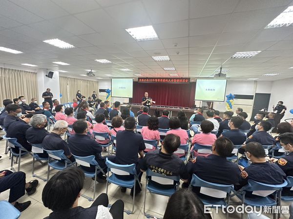 ▲里港警分局慶祝警察節             。（圖／記者陳崑福翻攝）