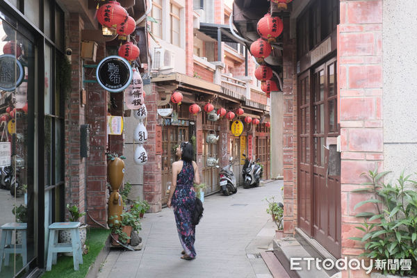 ▲澎湖旅遊,澎湖跨海大橋,澎湖天后宮,澎湖中央老街,二崁古厝聚落群,大菓葉玄武岩,國旅,國旅人潮,澎湖美食。（圖／記者彭懷玉攝）