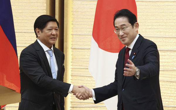 ▲▼日本首相岸田文雄2023年2月9日在東京與菲律賓總統小馬可仕（Ferdinand Marcos Jr.）進行會晤。（圖／達志影像／美聯社）