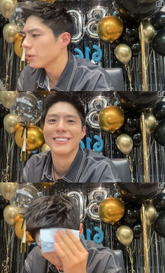 ▲朴寶劍16日開生日直播。（圖／翻攝自推特／BOGUMMY）