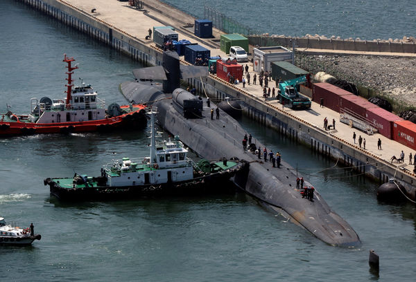 美國核子動力潛艦抵達南韓釜山港,USS Michigan (SSGN 727),密西根號潛艇。（圖／路透社）