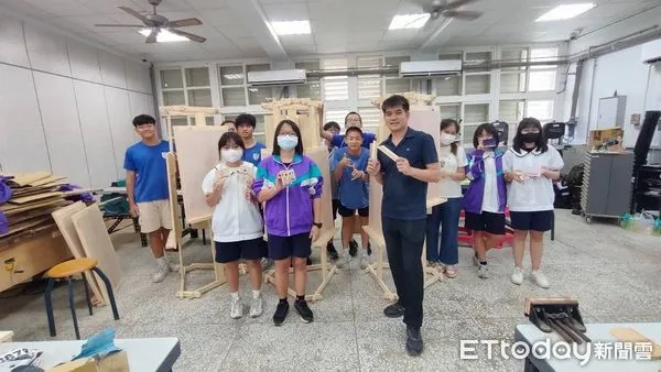 ▲台東公東高工國中課桌椅修繕計畫。（圖／記者楊漢聲翻攝）