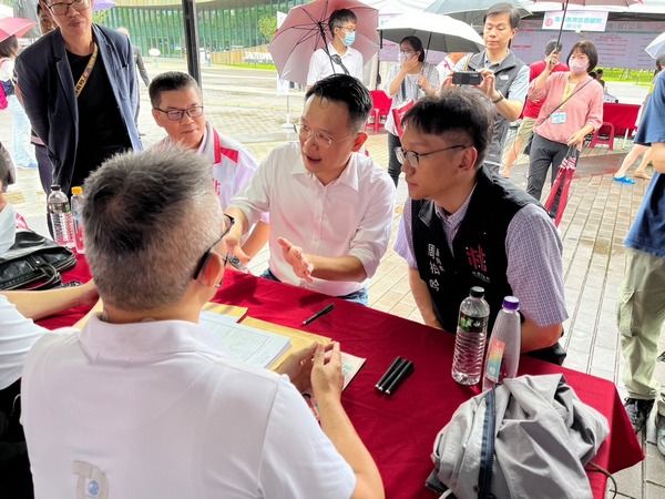 ▲桃園辦理全台首創「觀光旅宿及青銀共創亮點徵才」