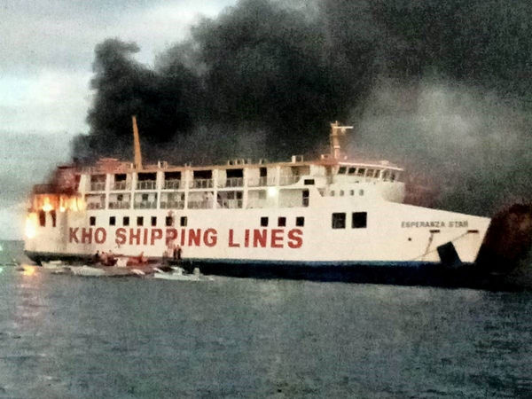 ▲▼菲律賓渡輪「希望之星號」（M/V Esperanza Star）18日在海上起火燃燒。（圖／路透）
