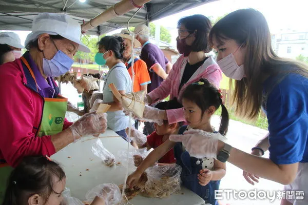 ▲台東客家學堂舉行五月節親子客城粽藝DIY活動。（圖／記者楊漢聲翻攝）