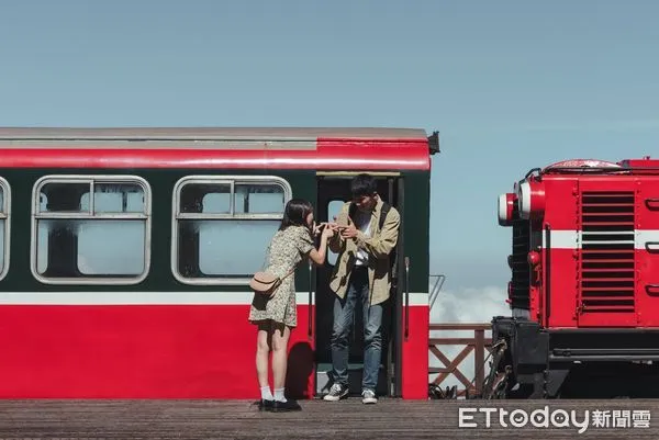▲▼  百年林鐵化身月老 牽紅線送蜜月厚禮 。（圖／阿里山林業鐵路及文化資產管理處提供）