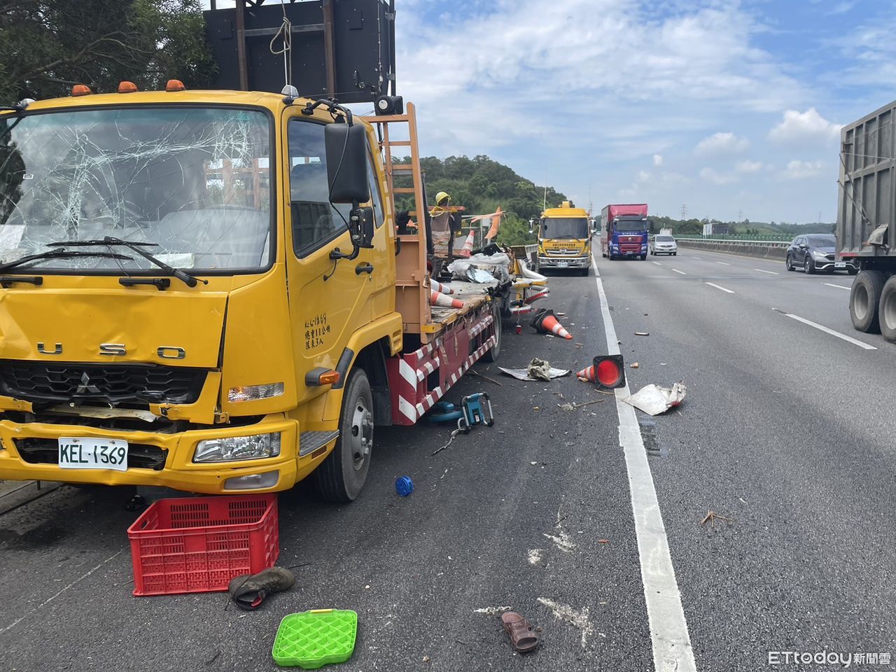 快訊／國3通霄段聯結車撞緩撞車　2工人慘困車底搶救中 | ETtoday社會新聞 | ETtoday新聞雲