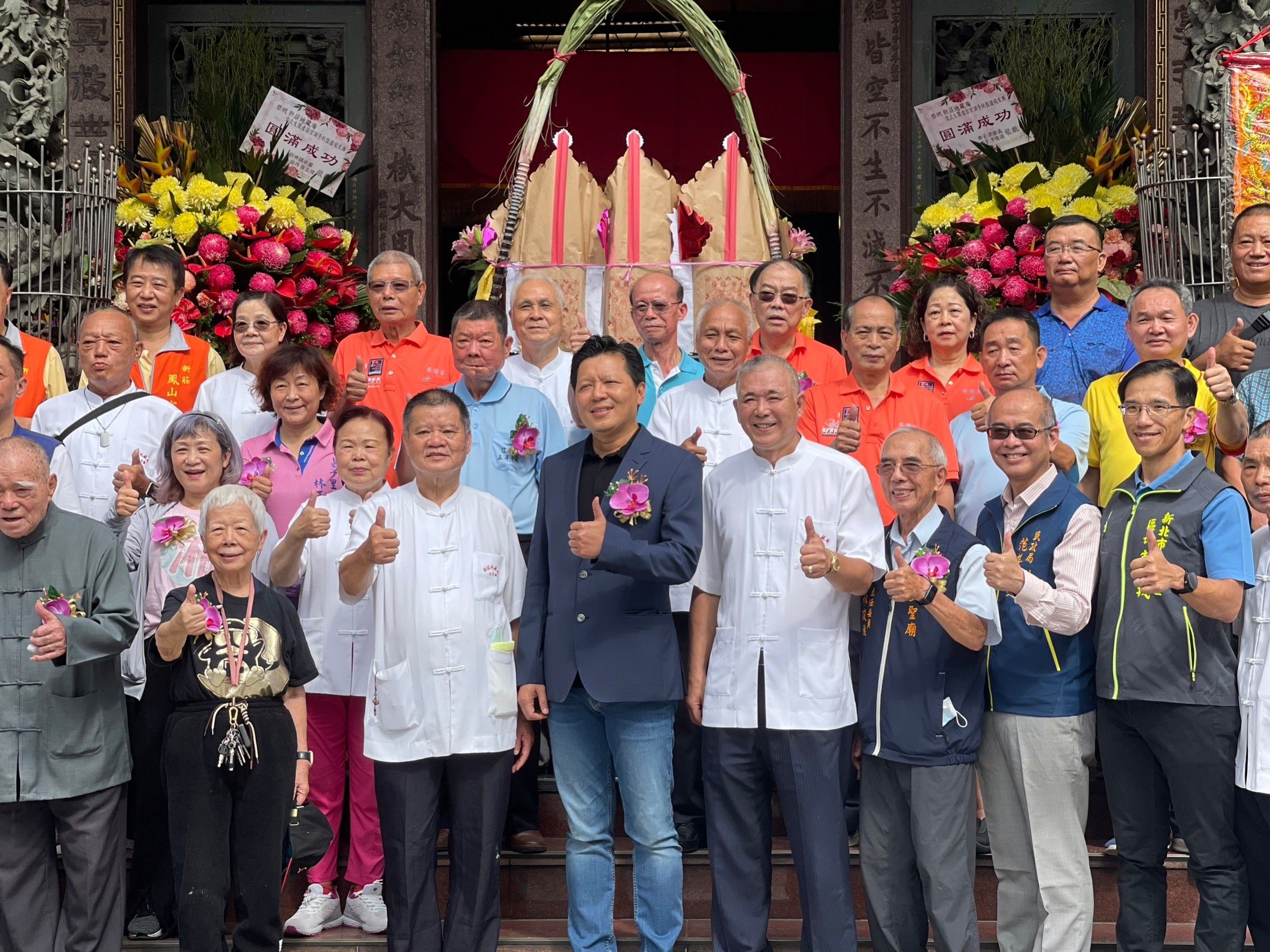 ▲新莊文武大眾老爺聖誕千秋 副市長朱惕之赴地藏庵參拜祈福。（圖／新北市民政局提供）