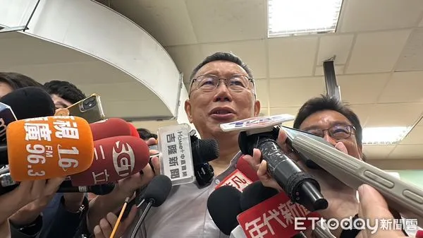 ▲▼柯文哲參訪一太e衛浴（毅太企業）。（圖／記者袁茵攝）