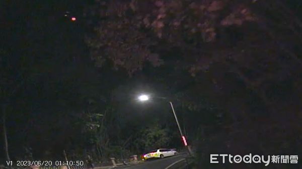 ▲▼       蘭潭環潭公路死亡車禍      。（圖／民眾提供）