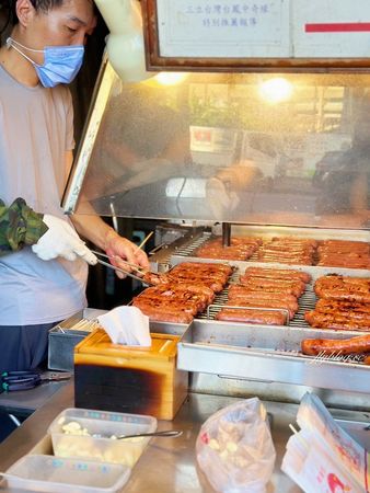 ▲▼黃家香腸。（圖／飛天璇攝）