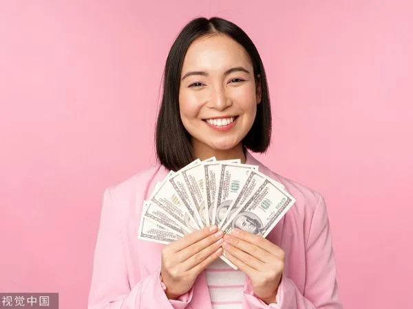 ▲屬馬的朋友，在炎炎夏日中，將獲得火能量的加持，讓你們擁有生旺的運勢！加上有女性吉星的助力讓你有機會獲得女性貴人的幫助，進而提升你的財運。（示意圖／視覺中國CFP）