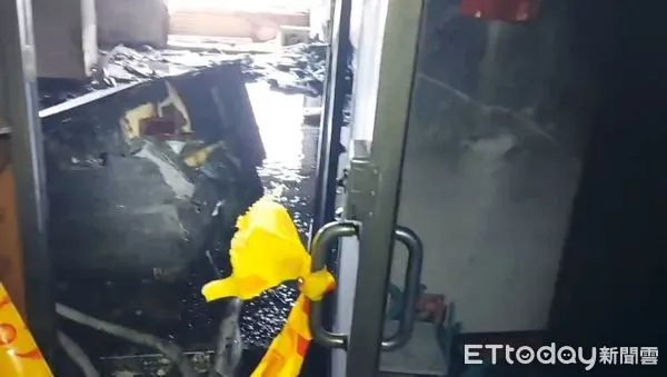 ▲▼竹北氣爆，9樓內部慘況曝光。（圖／記者陳凱力翻攝）