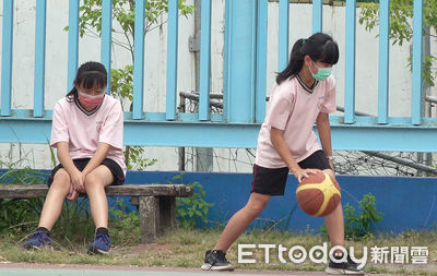 獨/中研院揭「太陽最毒時段」非下午 專家籲:體育課改時間