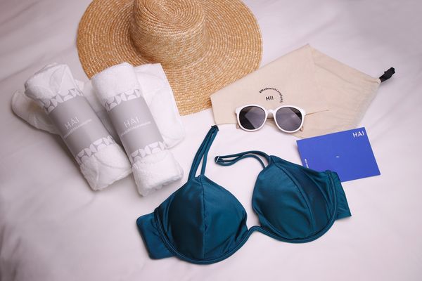 ▲板橋凱撒大飯店首次與HÁI swimwear合作，打造「HÁI Summer」主題住房專案。（圖／板橋凱撒提供）