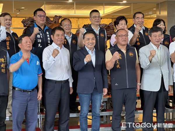 ▲▼   侯友宜與苗栗地方民代進行座談會  。（圖／記者崔至雲攝）