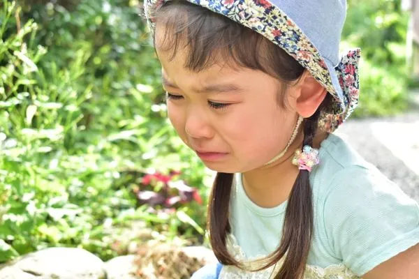 ▲▼當孩子哭泣、發脾氣或行為不當～遇到必需深呼吸的育兒狀況時，父母對自己說5句話。（圖／嬰兒與母親）