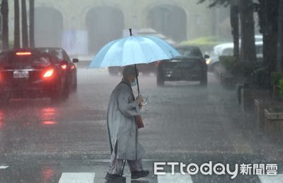 下波鋒面模擬降雨「台灣一片紫紅」 雨最猛時間曝