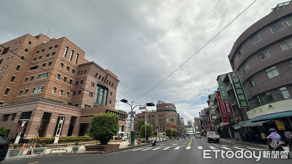 ▲▼   預售屋,鳳山,楠梓,新屋          。（圖／記者張雅雲攝）