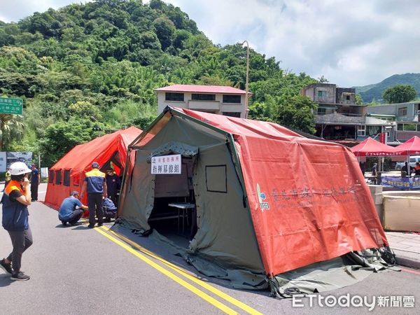 ▲▼模擬暴雨溪水暴漲民眾受困  市府開設前進指揮所緊急因應。（圖／台北市消防局）