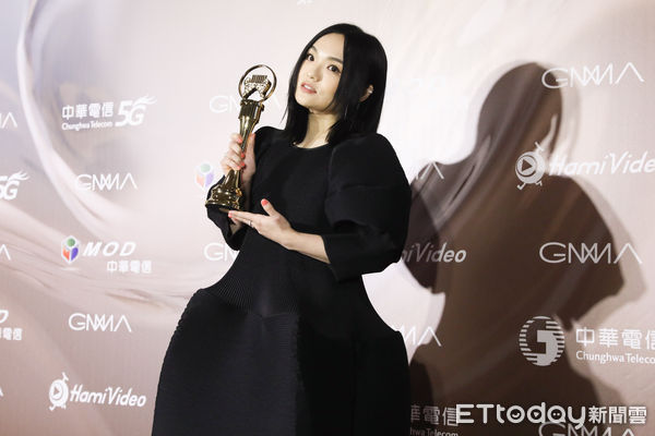 ▲第34屆金曲獎演唱類最佳作曲人獎，徐佳瑩／不在一起就不會分開《明室》／何樂音樂有限公司。（圖／記者林敬旻攝）