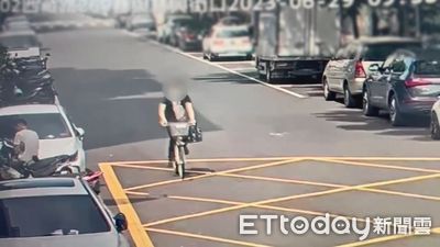 Ubike騎士撞路旁特斯拉 「哨兵模式」全都錄:他停下查看快閃