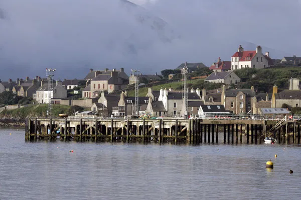 ▲▼ 英國蘇格蘭「奧克尼群島」（the Orkney Islands）的城市斯特羅姆內斯（Stromness）。（圖／達志影像／美聯社）