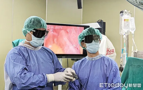▲東港安泰醫院採3D腹腔鏡技術為85歲男患直腸癌進行手術            。（圖／安泰醫院提供，下同）