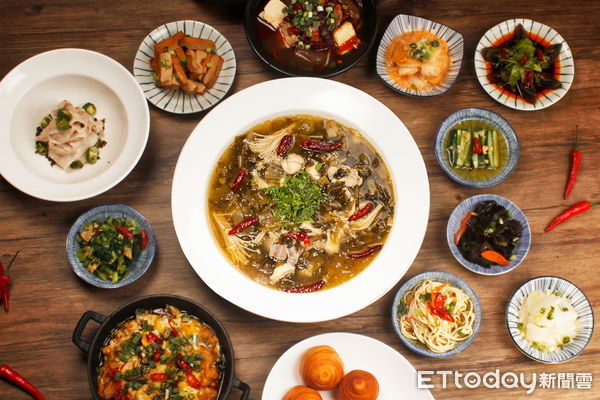 ▲米塔集團推出全新中菜品牌「蜀川香酸菜魚」。（圖／米塔集團提供）