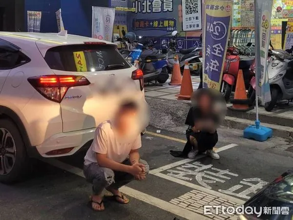 ▲台南市警二分局巡邏警網發現陳嫌違規停車上前攔檢取締，查獲毒咖啡包及K他命毒品，將陳嫌及黃姓女友人送辦。（圖／記者林悅翻攝，下同）