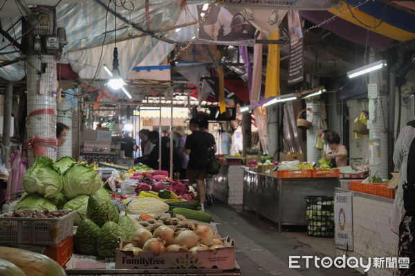 ▲搭「水路一號」快艇眺望海上基隆,基隆旅遊,正濱漁港,福州街,和平橋。（圖／記者彭懷玉攝）