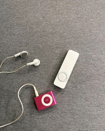 ▲派翠克翻出iPod。（圖／翻攝自派翠克臉書）