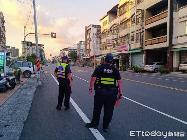 ▲屏東警分局執行「未依規定讓車」勤務，確保交通安全            。（圖／記者陳崑福翻攝）