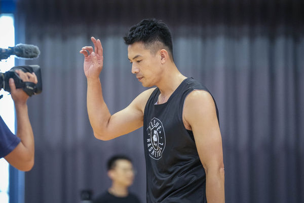 ▼PLG體測會世新大學簡賀宇、桃園璞園領航猿總經理陳信安。（圖／PLG提供）