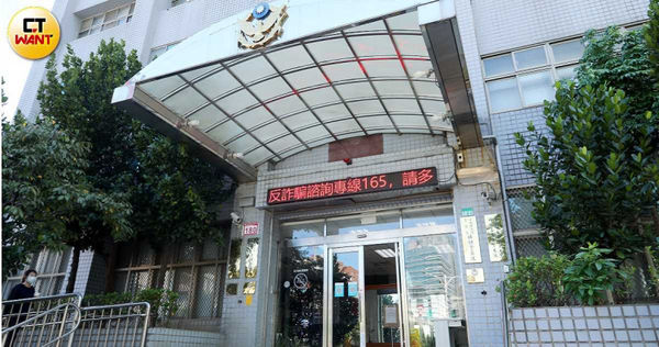 女童回家告訴爸媽「老師摸屁屁」，但由於年紀尚幼說不清時間點，婦幼隊目前已扣回監視器主機，一一釐清。（圖／本刊資料照）