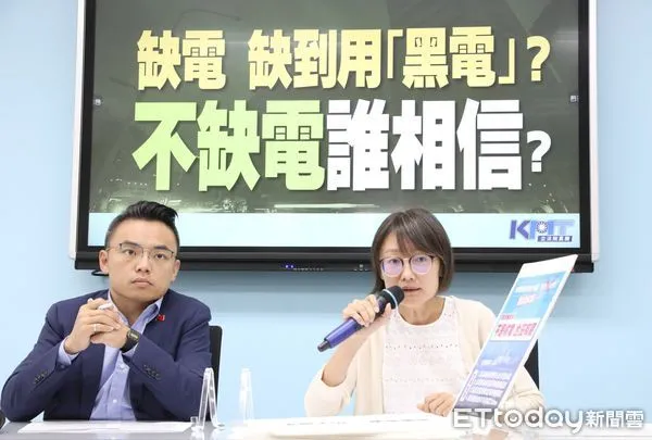 ▲洪孟楷、吳怡玎出席國民黨團7日記者會。（圖／記者屠惠剛攝）