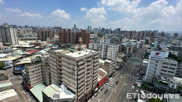 ▲▼台中,房市,房價,鳥瞰,南區,大膳哲哲,銷售率,趨緩,打炒房,政策,磐鈺,新案,房市鳥瞰,（圖／記者陳筱惠攝）