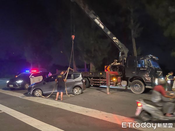 ▲▼金門縣金寧鄉環島北路與司法大道路口車禍。（圖／記者林名揚翻攝）