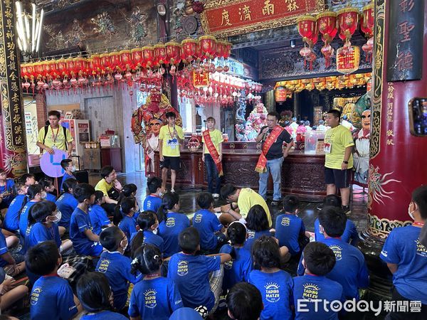 ▲睽違四年的福興宮夏季成長營重磅回歸，今年將帶領孩子們走訪延平老街，並前往西螺農工牧場與動物親密互動，讓他們在暑假留下美好難忘的回憶。（圖／記者蔡佩旻攝）