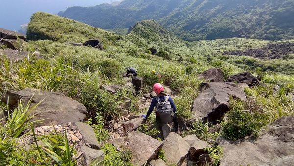 ▲▼             9人登山團前往勸濟堂，1男失蹤。（圖／新北市消防局提供）