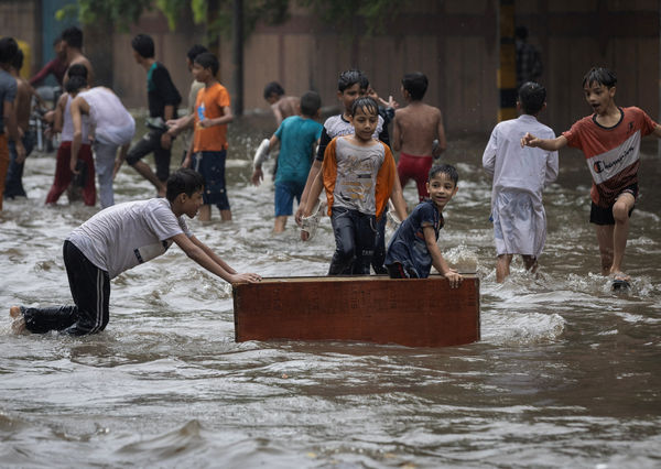 ▲▼ 印度暴雨至少12死。（圖／路透）