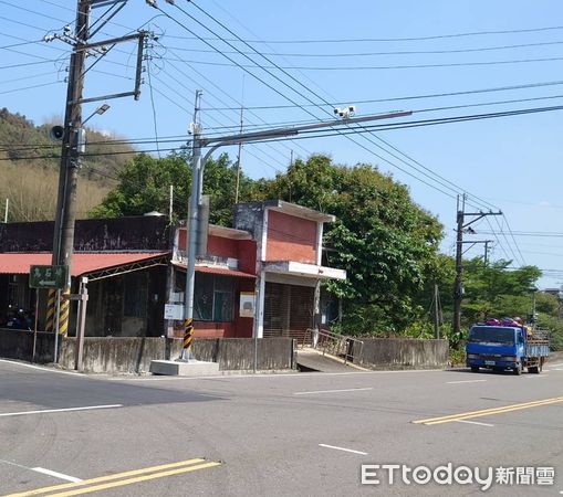 ▲▼開車注意！內山公路「區間測速」偵測區改位置了，7／17起執法取締。（圖／記者賴文萱翻攝）